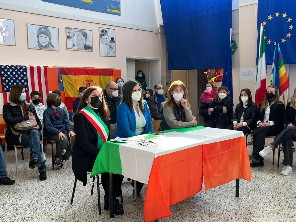 NOI SIAMO EUROPEI: GIOVANI EUROPEI A LAVORO