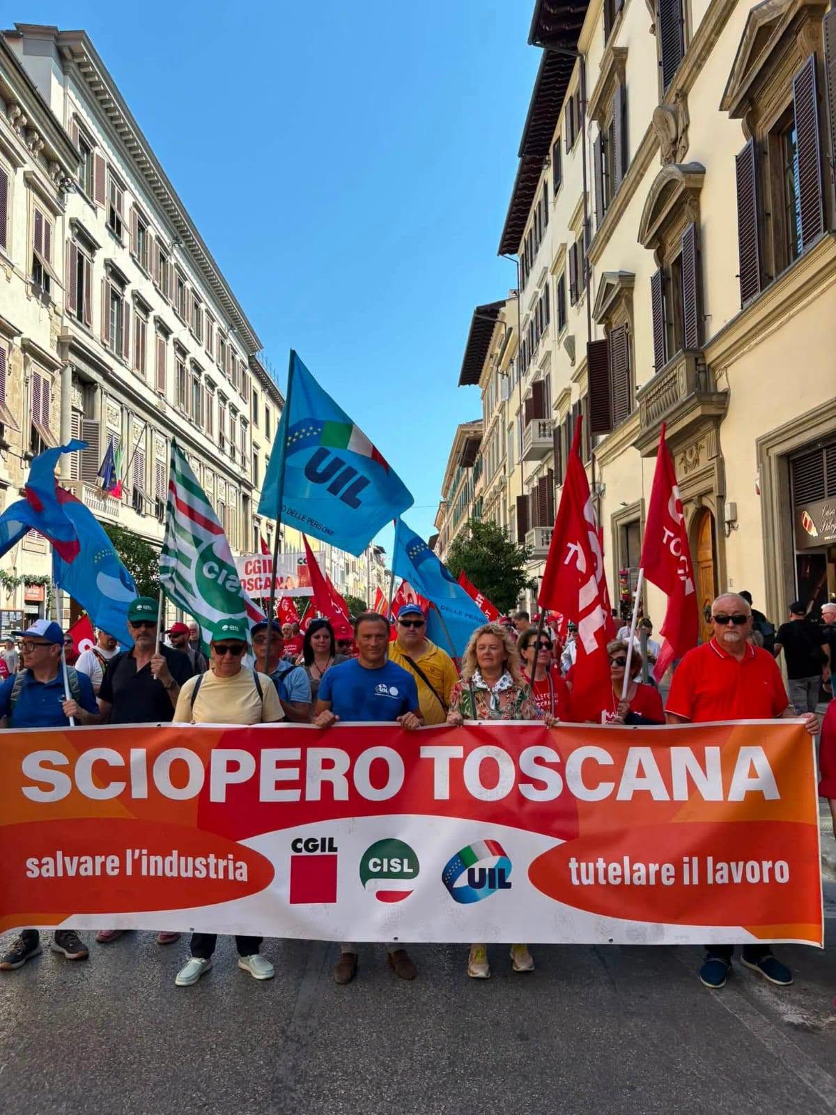 CGIL, CISL e UIL Toscana,  sciopero regionale dei settori industriali e manifatturieri